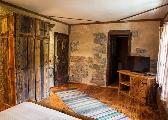 самостоятелна с изглед към планината Feriehus *